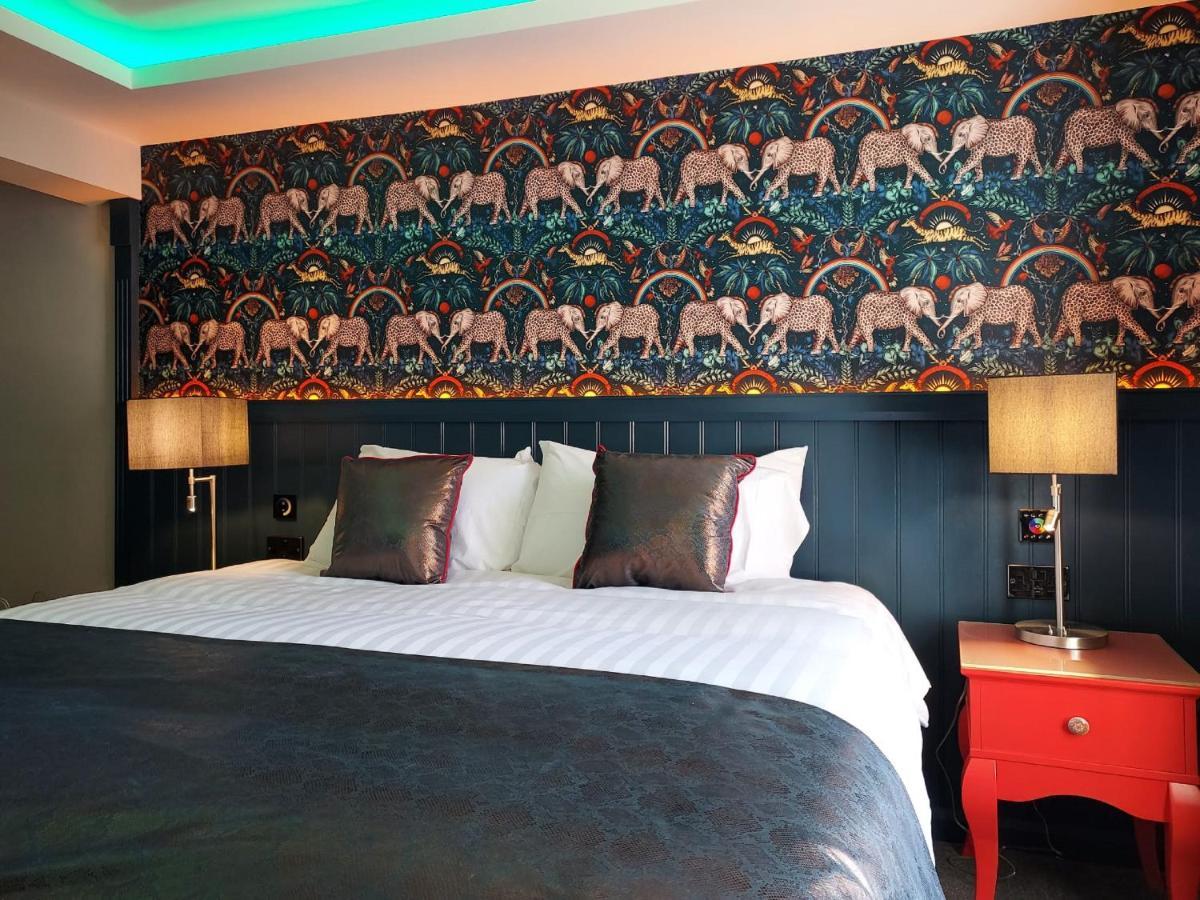Hotel Crown Quarter à Wexford Extérieur photo