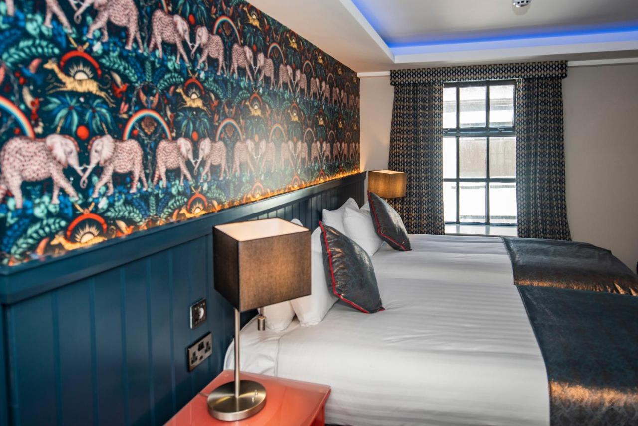 Hotel Crown Quarter à Wexford Extérieur photo