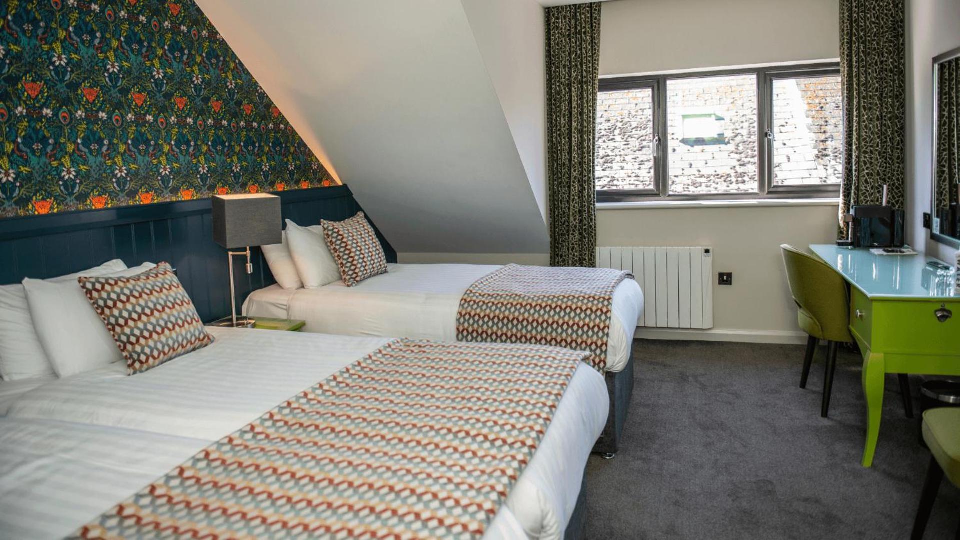 Hotel Crown Quarter à Wexford Extérieur photo